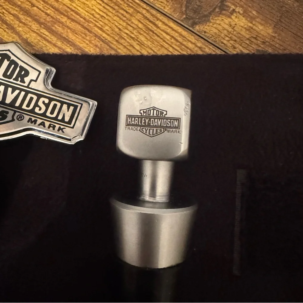 Harley-Davidson Wine Tool Set Corkscrew 2 Stoppers Bar And Shield Travel Pouch‎